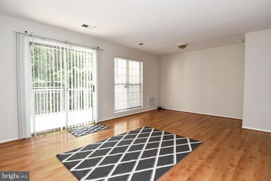 2869 Madeira Ct, Woodbridge, VA 22192 - photo 5