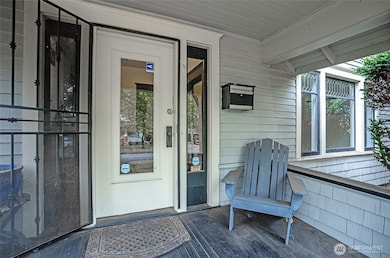 621 N Pine St, Tacoma, WA 98406 - photo 4