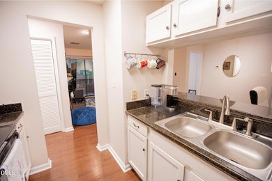 Kitchen Furniture 02