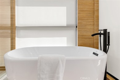 3975 Frances Ave, Los Angeles, CA 90066 - photo 6