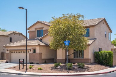 Private Corner Lot