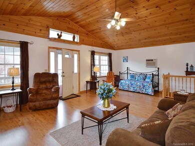 482 Duncan Rd, Burnsville, NC 28714 - photo 5