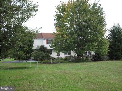 49 Narothyn Rd, Sellersville, PA 18960 - photo 2