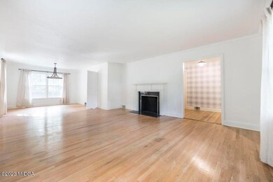 1837 Waverland Cir 10