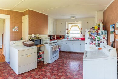 28 Eastman St, Concord, NH 03301 - photo 3