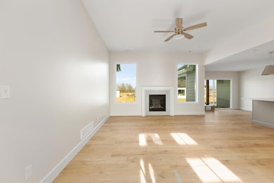 20251018003851539333000000-o