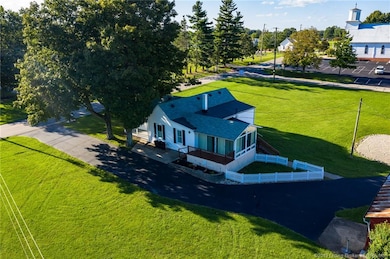 7466 Navilleton Rd, Floyds Knobs, IN 47119 - photo 5