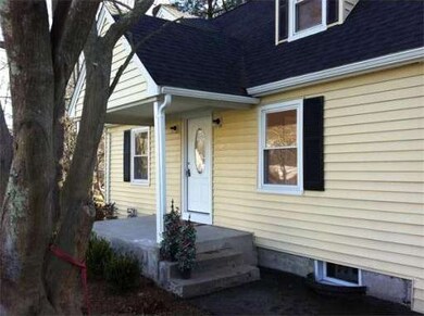 82 Pleasant St, Bridgewater, MA 02324 - photo 4