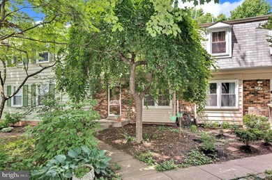 708 Hemlock Ct, Herndon, VA 20170 - photo 3