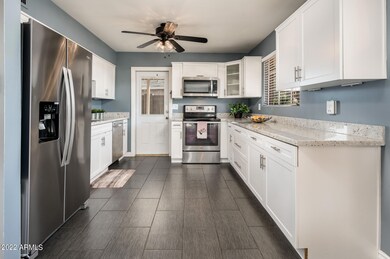2314 W Pinochot Ave - MLS-11