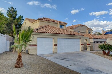 9540 Sunken Reef Cir, Las Vegas, NV 89117 - photo 2