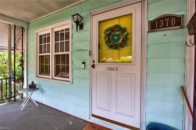 1370 Boxwood Cir, Norfolk, VA 23518 - photo 4