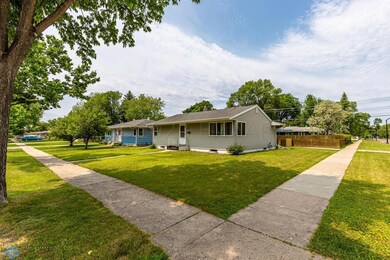 301 25th Ave N, Fargo, ND 58102 - photo 3