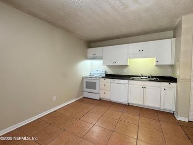 2300 Twelve Oaks Dr unit A-5, Orange Park, FL 32065 - photo 7
