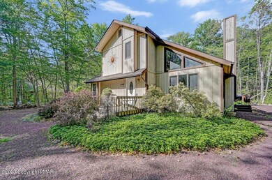 156 Crocketts Crescent, Pocono Pines, PA 18350 - photo 2