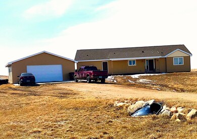 14706 Baxter St, Williston, ND 58801 - photo 2
