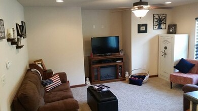 5106 Luke St, Cedar Falls, IA 50613 - photo 6