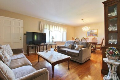 10 Jackson Ave, South Plainfield, NJ 07080 - photo 4