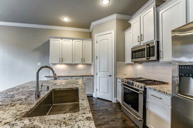 921 W 35th St, Houston, TX 77018 - photo 7