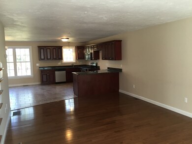 140 Beaver St unit 140, Milford, MA 01757 - photo 3