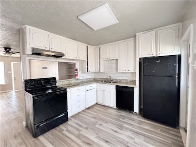 3120 Santa fe St unit 18, Corpus Christi, TX 78404 - photo 3