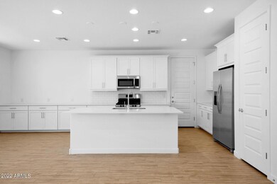 Beautiful spacious Kitchen