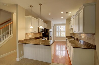 2417 Kings Gate (23)0023