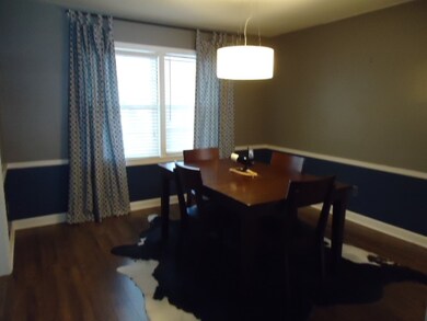 Large Area for Entertaining and Holiday Dinners!