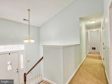 206 Greenbriar Cir, Cross Junction, VA 22625 - photo 6