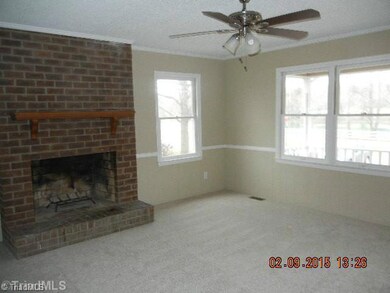2204 Hopewell Friends Rd, Asheboro, NC 27205 - photo 4
