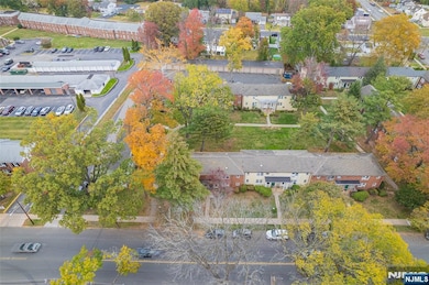 1605 Wood Ave unit 1, Roselle, NJ 07203 - photo 4