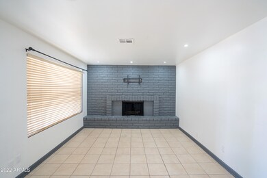 3302 N 79th Ave, Phoenix, AZ 85033 - photo 4