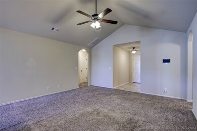 8704 S 256th East Ave, Broken Arrow, OK 74014 - photo 4