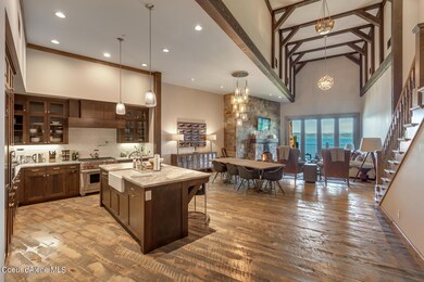 LakeshoreLodgeUnit405-8