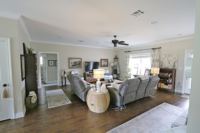 7 livingroom