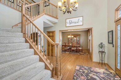 3910 Ridgewood Dr, Davenport, IA 52807 - photo 5