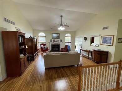 6 Ashford Oaks Ct, Maryville, IL 62062 - photo 2