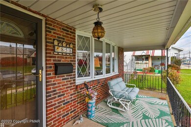 858 N Maxwell St, Allentown, PA 18109 - photo 3