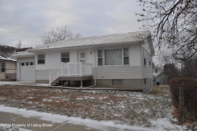 501 4th St W, Lemmon, SD 57638 - photo 2