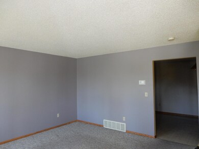 2606 9th Ave S, Grand Forks, ND 58201 - photo 2