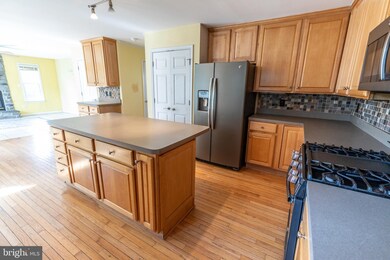 223 Hook Dr, Martinsburg, WV 25405 - photo 5