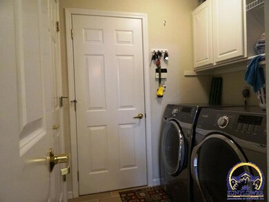 3520 SW Willow Brook Ln, Topeka, KS 66614 - photo 7