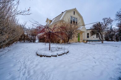 718 2nd Ave E. 48