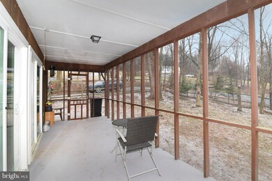 444 Rome Beauty Dr, Linden, VA 22642 - photo 4