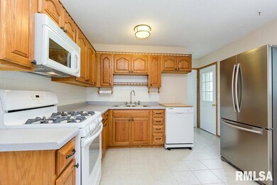 1617 Cherry Hills Rd, Bettendorf, IA 52722 - photo 7