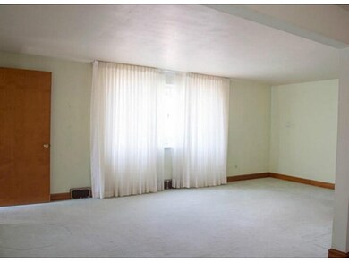 135 Lloyd Ave, Pittsburgh, PA 15218 - photo 3