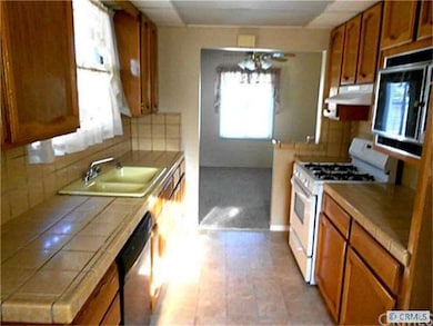 4723 Levelside Ave, Lakewood, CA 90712 - photo 3