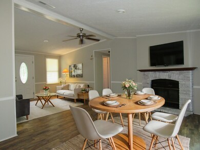 Virtual Staging AI - Living-room - Augus