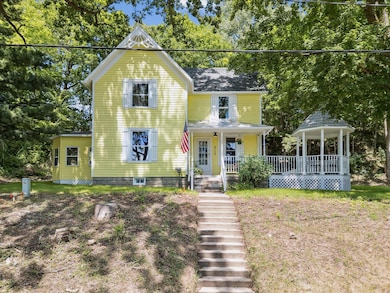 03-818-E-Main-St-Ionia-MI-48846-WindowSt