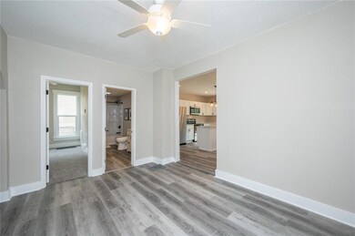 3223 3rd St, Des Moines, IA 50313 - photo 7